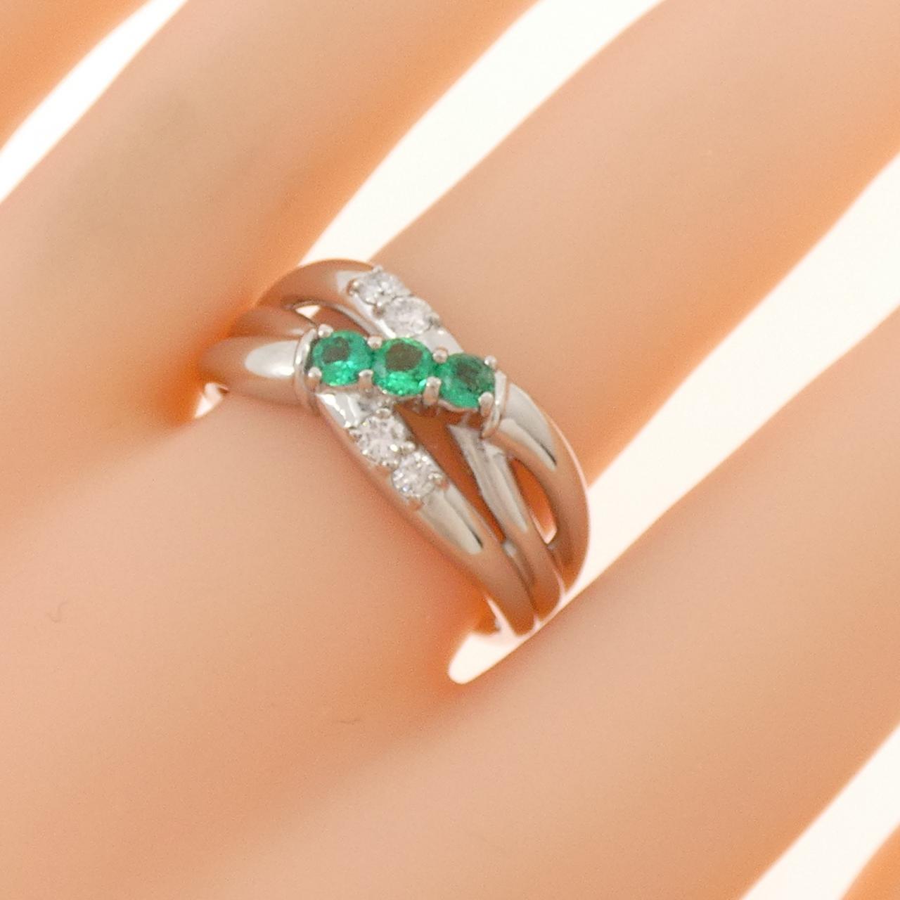 PT900 エメラルド リング 0.25CT