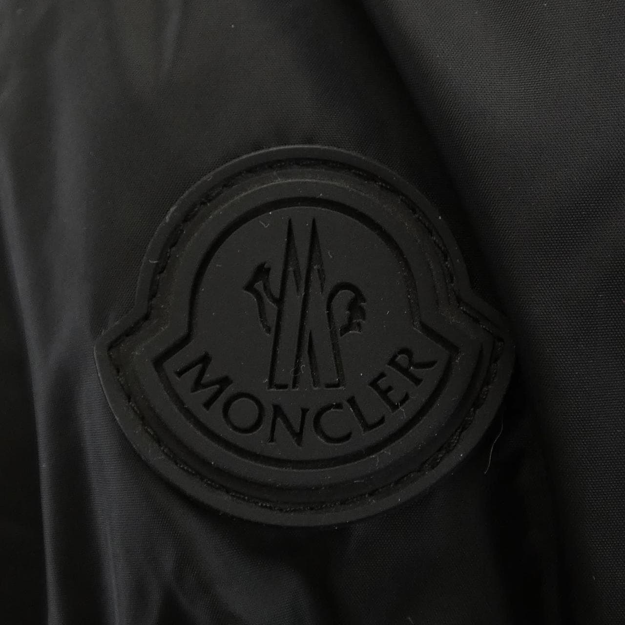 モンクレール MONCLER MONTCLA ダウンジャケット