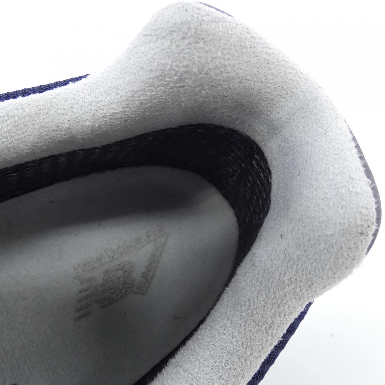 ニューバランス NEW BALANCE M2002RXK スニーカー