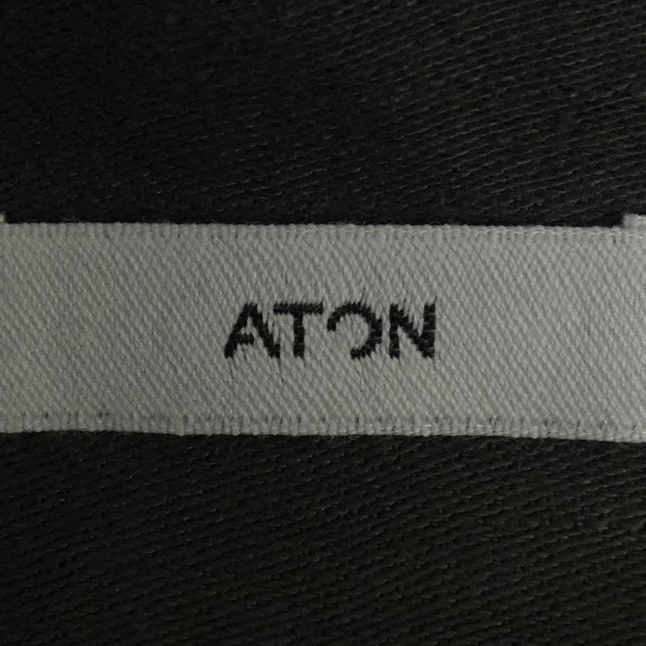 エイトン ATON スカート