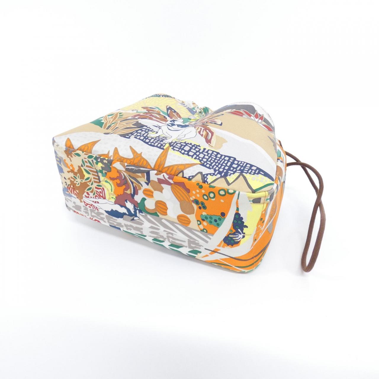 【未使用品】エルメス EN LIBERTE フールビ 25cm 086579CK ポーチ