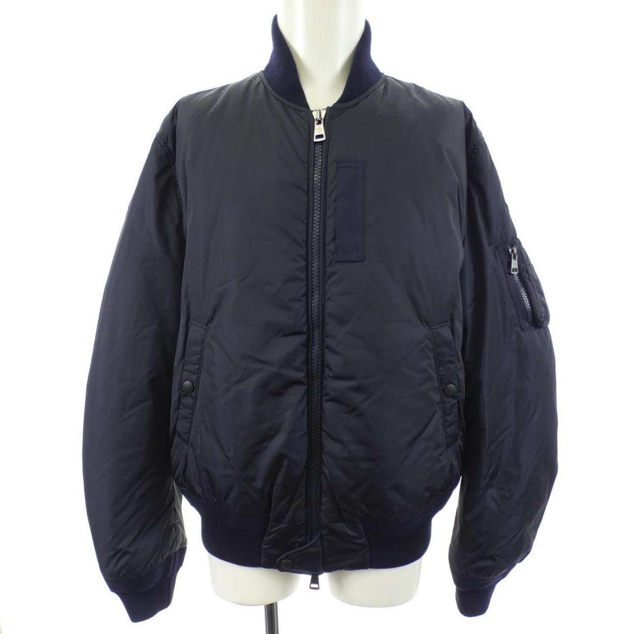 モンクレール MONCLER ALLIX ダウンジャケット