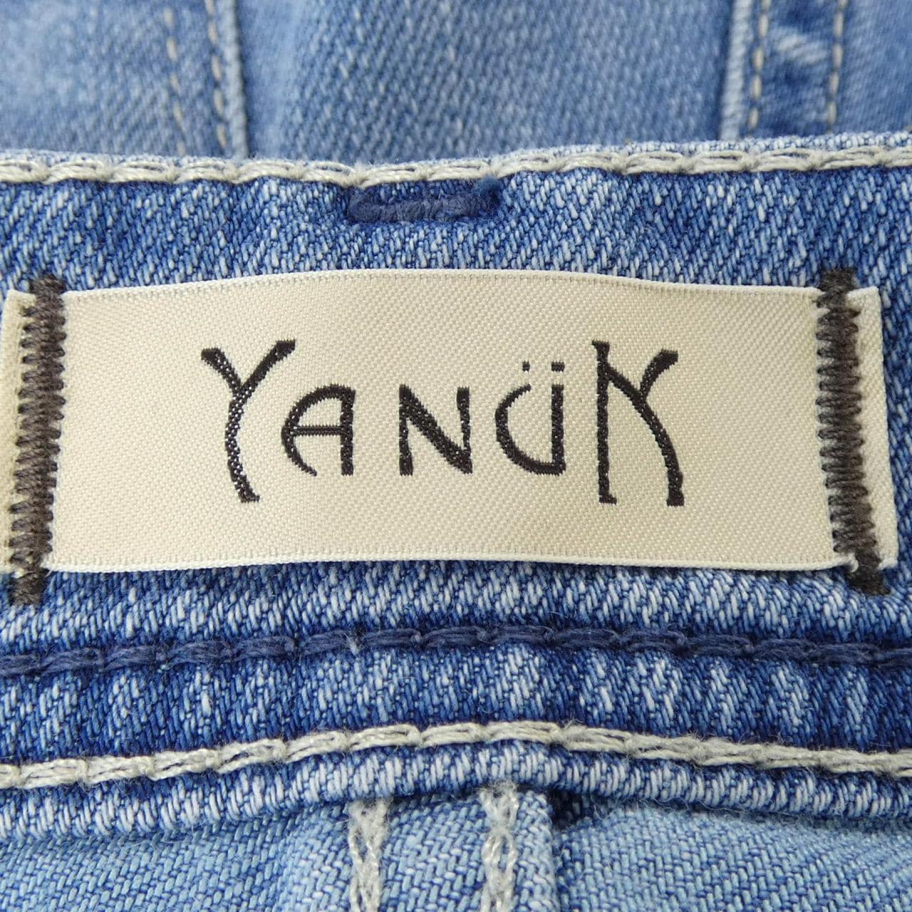 ヤヌーク YANUK ジーンズ