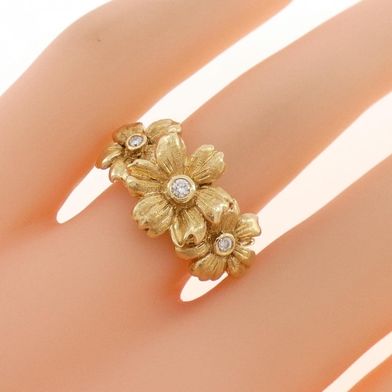 ワコウ フラワー ダイヤモンド リング 0.07CT