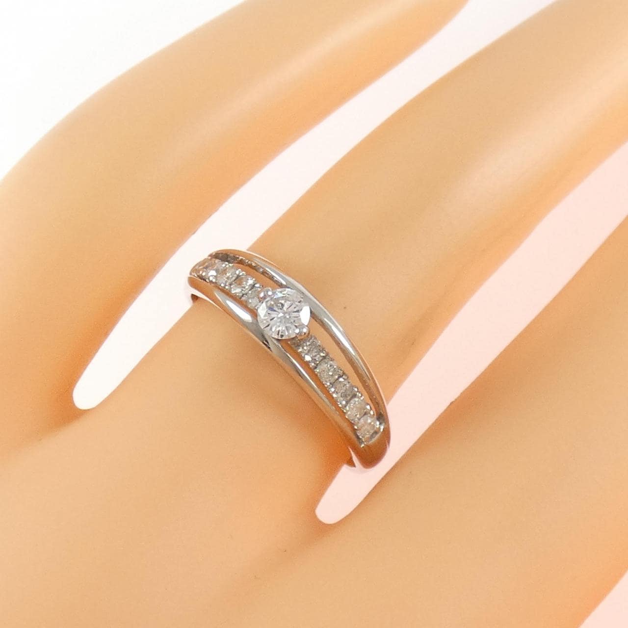 PT900 ダイヤモンド リング 0.30CT