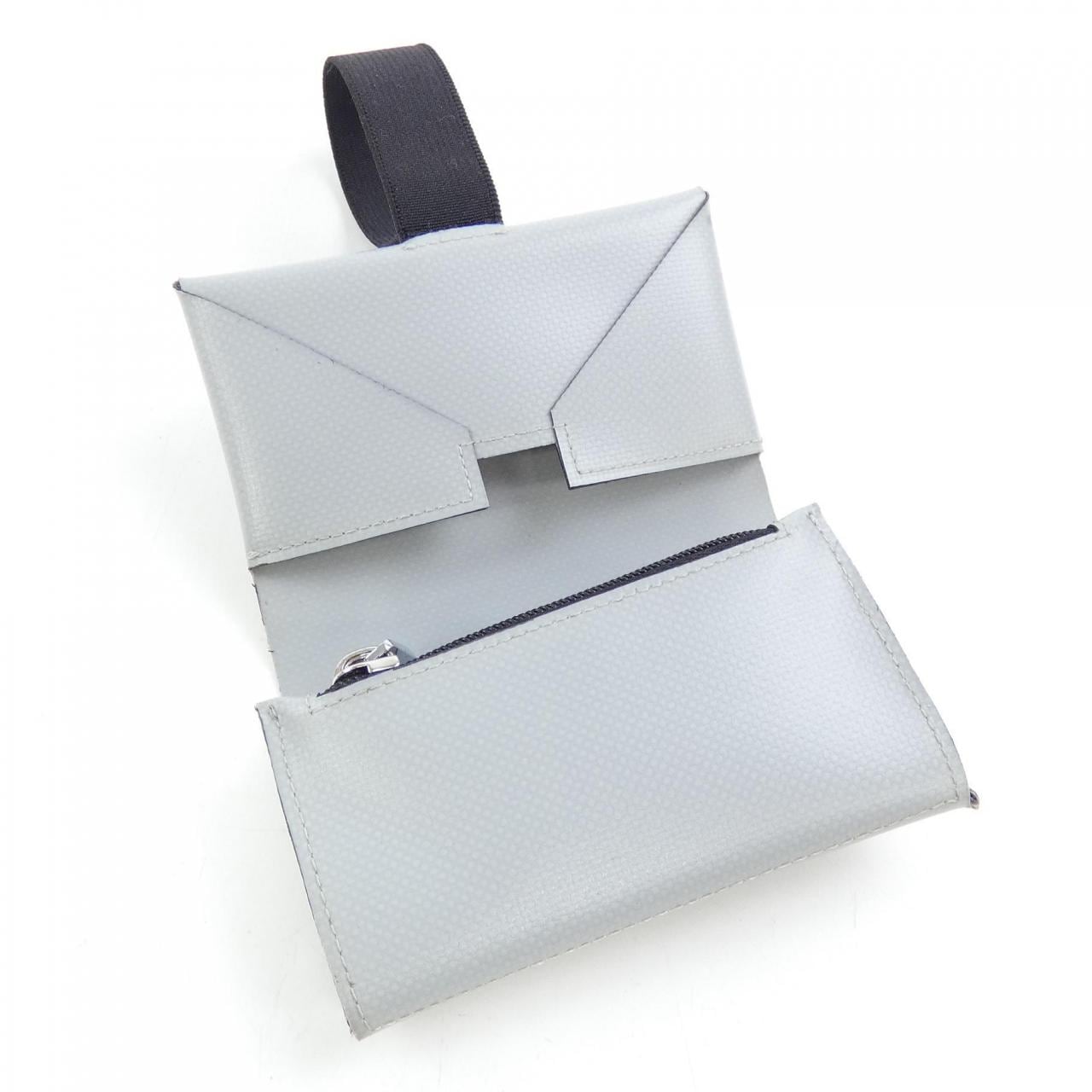 マルニ MARNI PFMI0007U2 WALLET