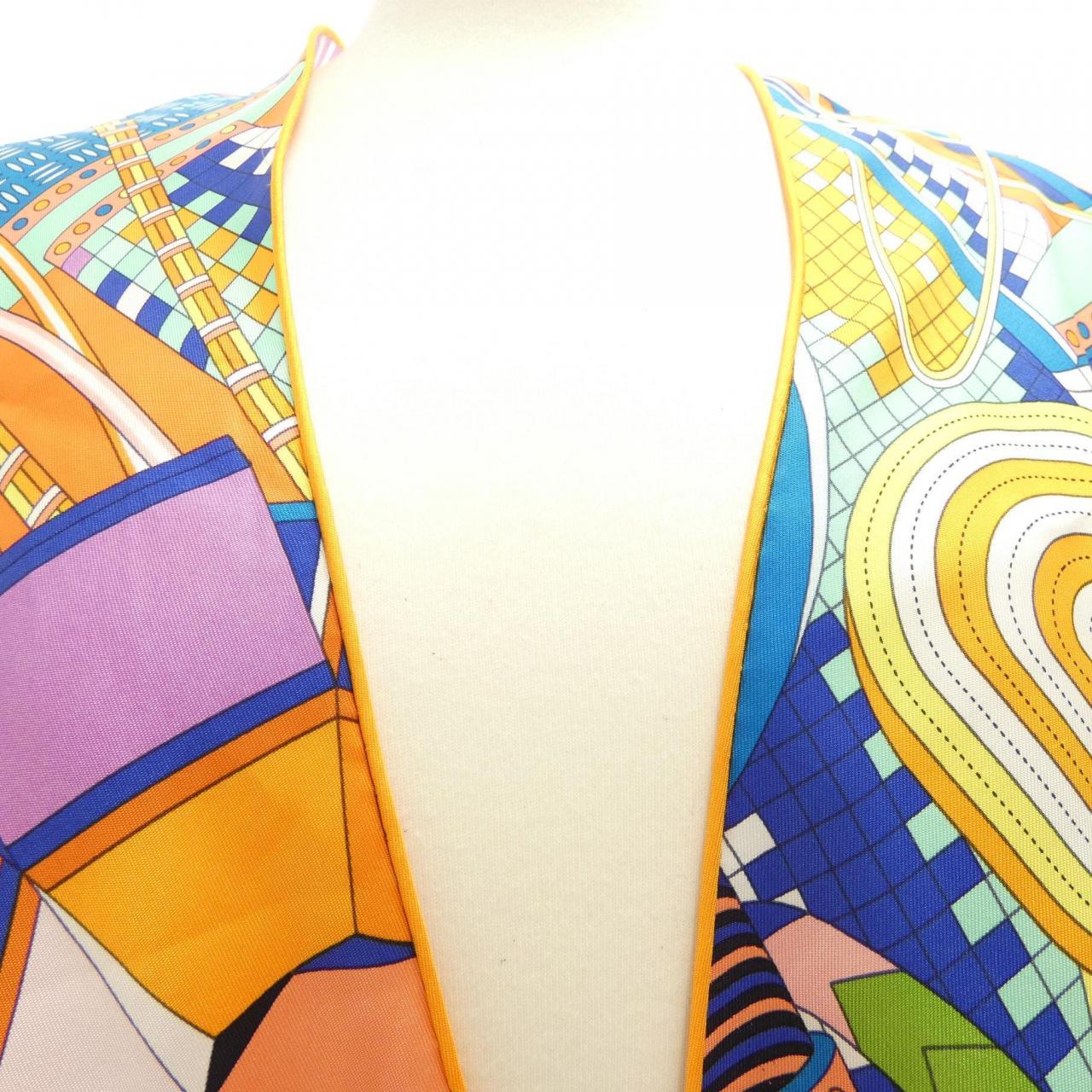 エルメス HERMES LE LABORATOIRE DU TEMPS 572702S トライアングルジェアン ショール