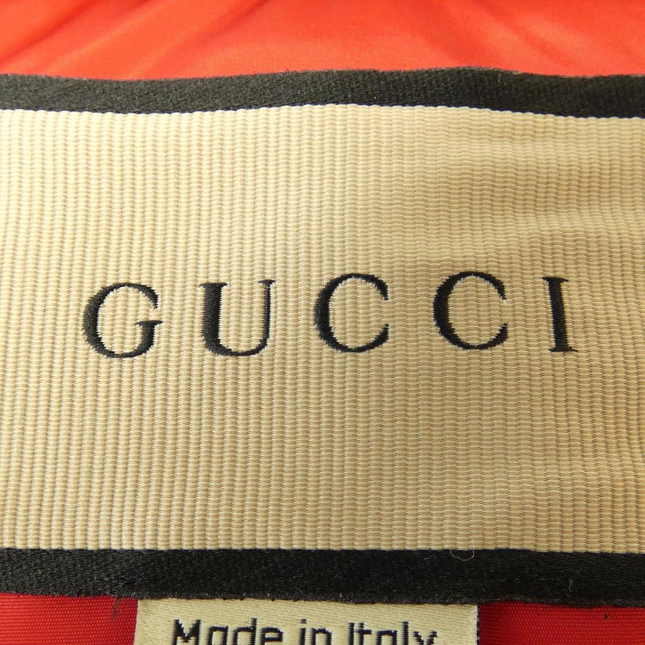 グッチ GUCCI 717558 Z9AAR ダウンジャケット