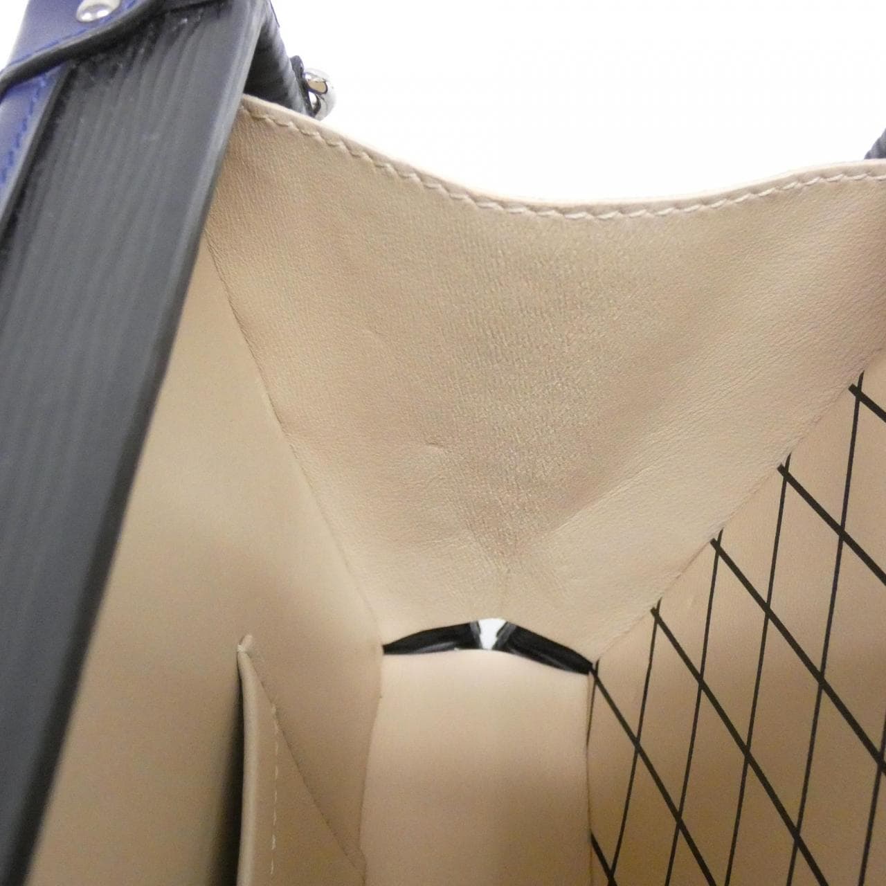 ルイヴィトン エピ プティット マル M52108 ショルダーバッグ