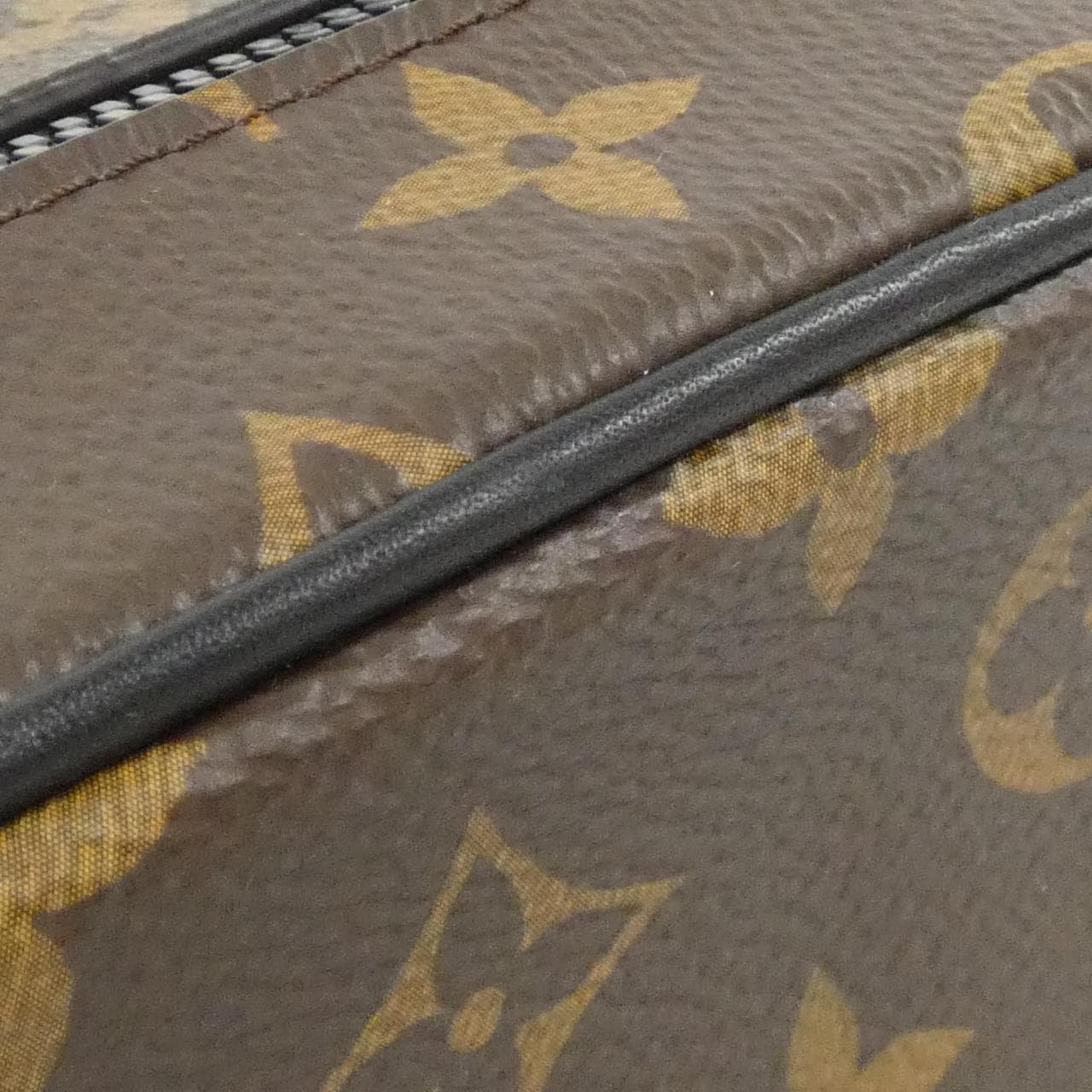 ルイヴィトン モノグラム ソーラーレイ ミニ ソフトトランク M44480 ショルダーバッグ