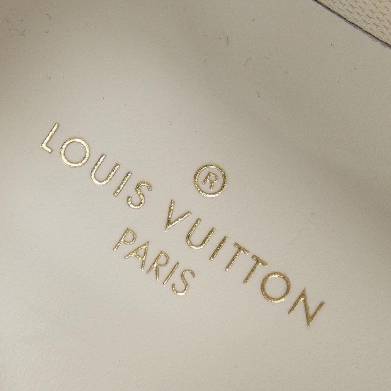 ルイヴィトン LOUIS VUITTON スニーカー