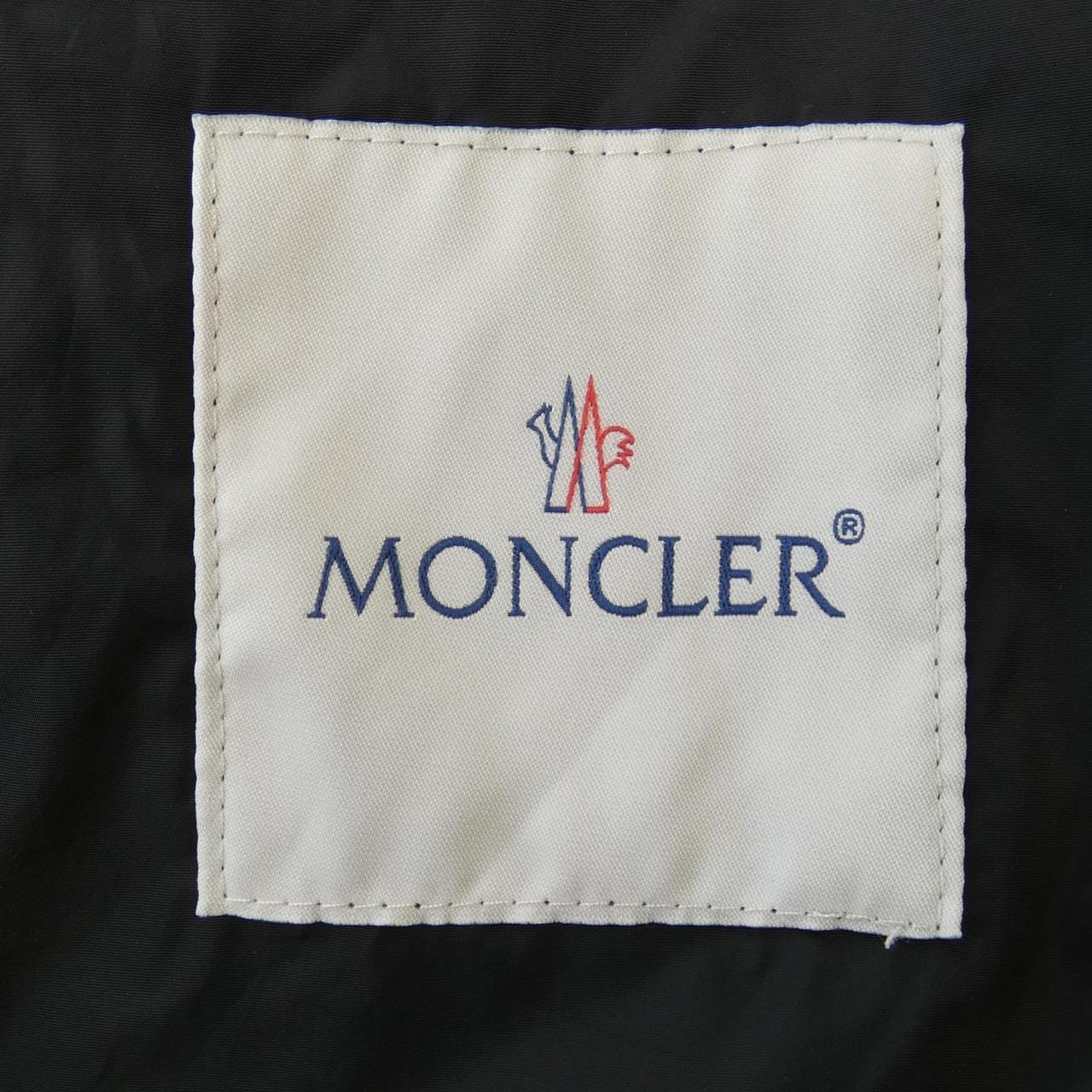 MONCLER蒙克勒·布卢森