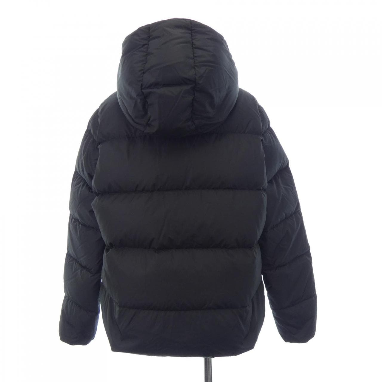モンクレール MONCLER ダウンジャケット