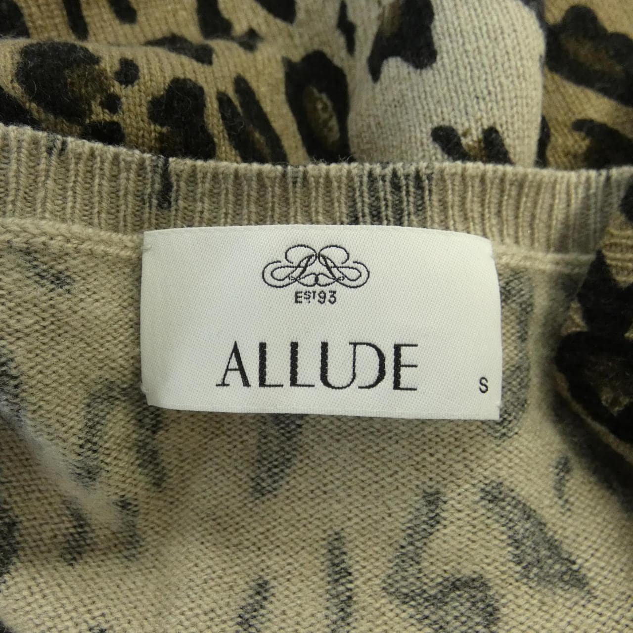 アリュード ALLUDE ニット