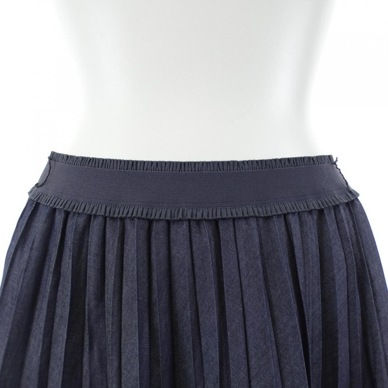 トゥービーシック TO BE CHIC スカート