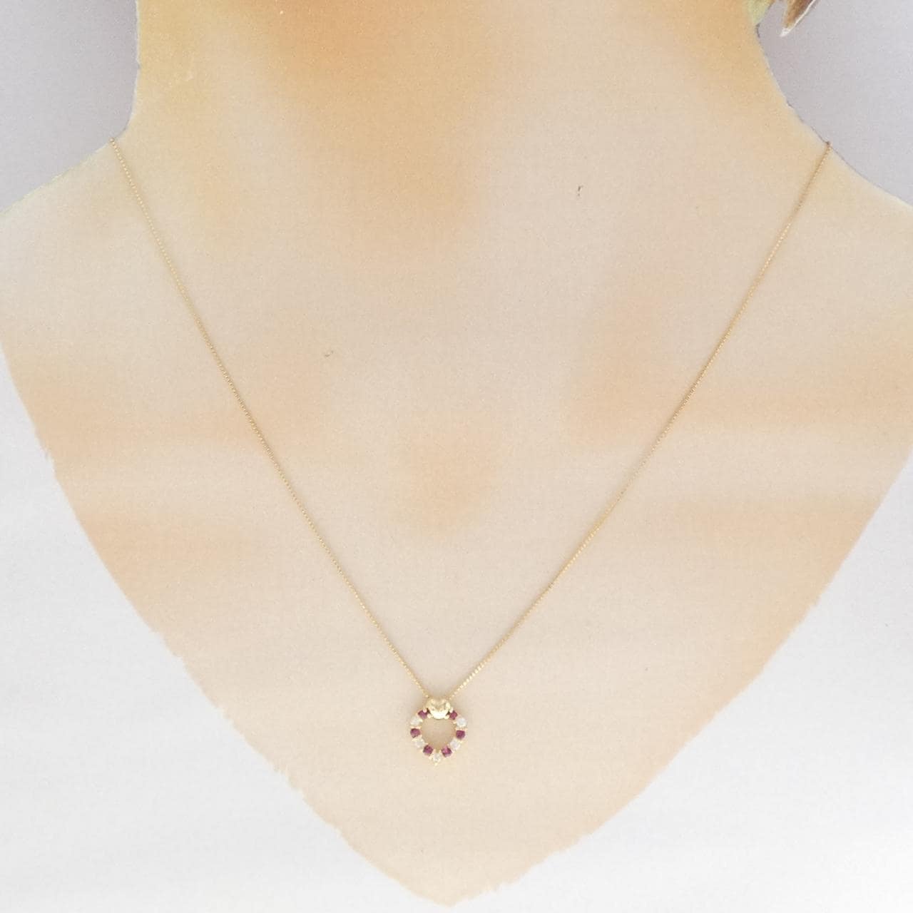 K18YG heart ruby necklace