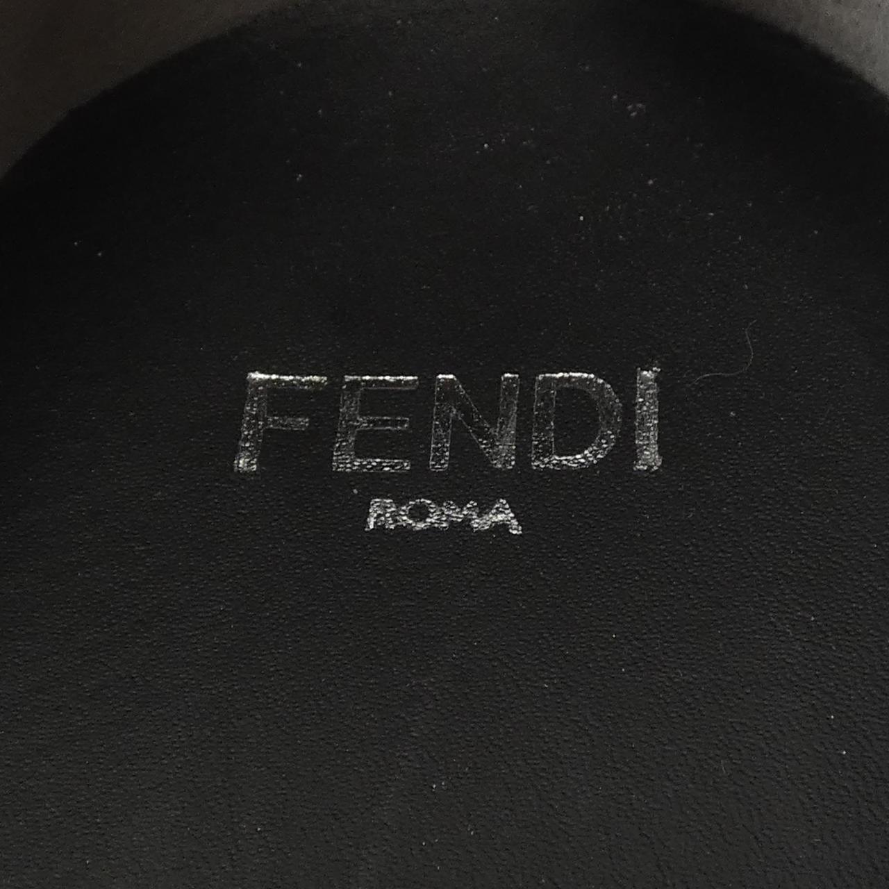 フェンディ FENDI スニーカー