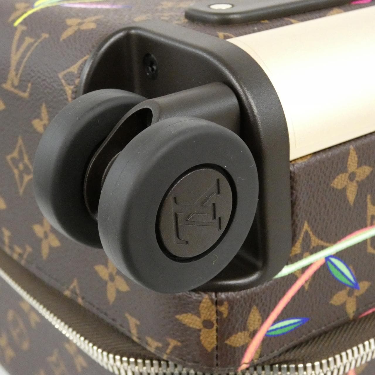 ルイヴィトン モノグラム(LV X TM) スーツケース ホライゾン 55cm M28237 キャリーバッグ