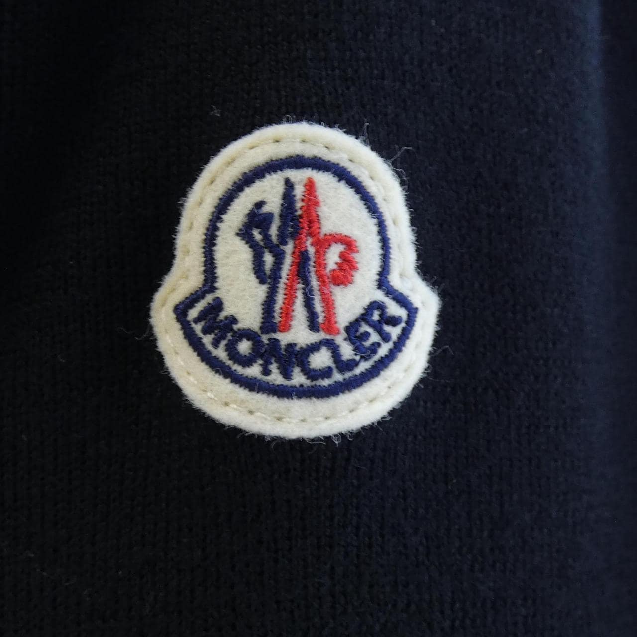 【新品】モンクレール MONCLER K20939B00023 ダウンジャケット