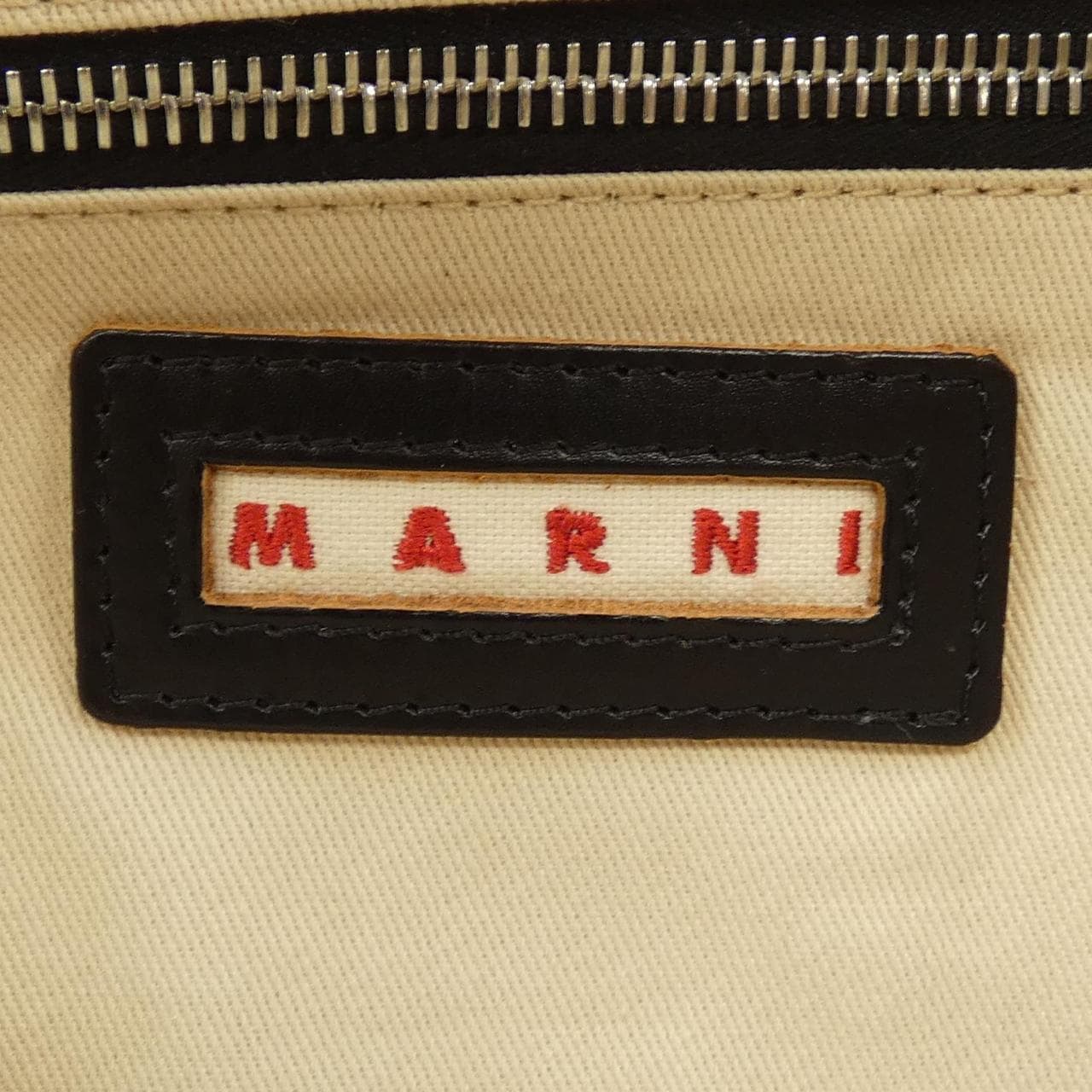 マルニ MARNI EAST-WESTトートバッグ SHMP0077U0 BAG
