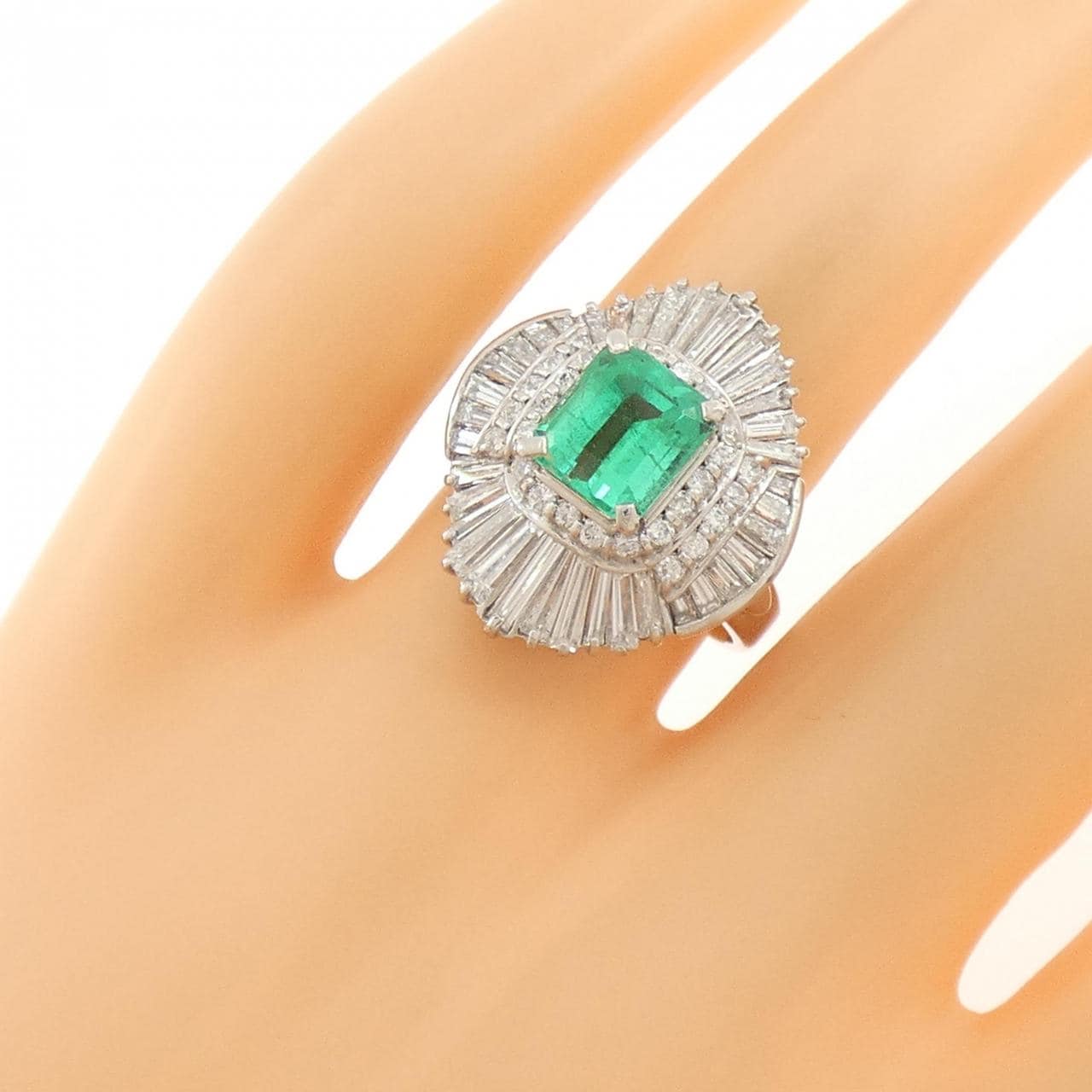 PT900 エメラルド リング 1.51CT