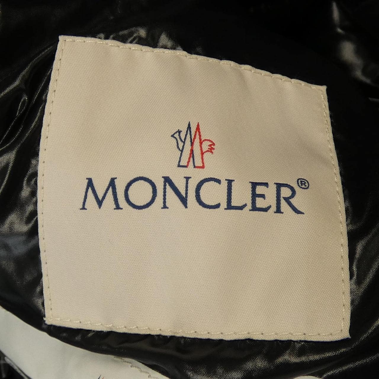 モンクレール MONCLER ダウンジャケット