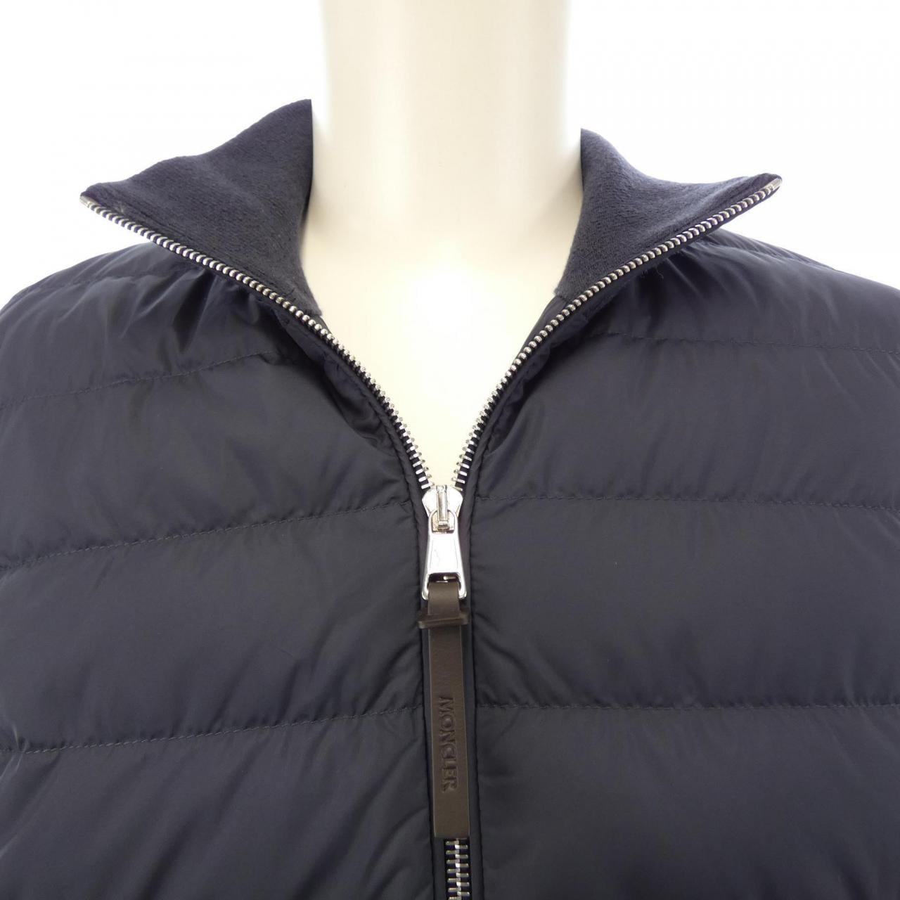 モンクレール MONCLER 20919B00033 ダウンジャケット