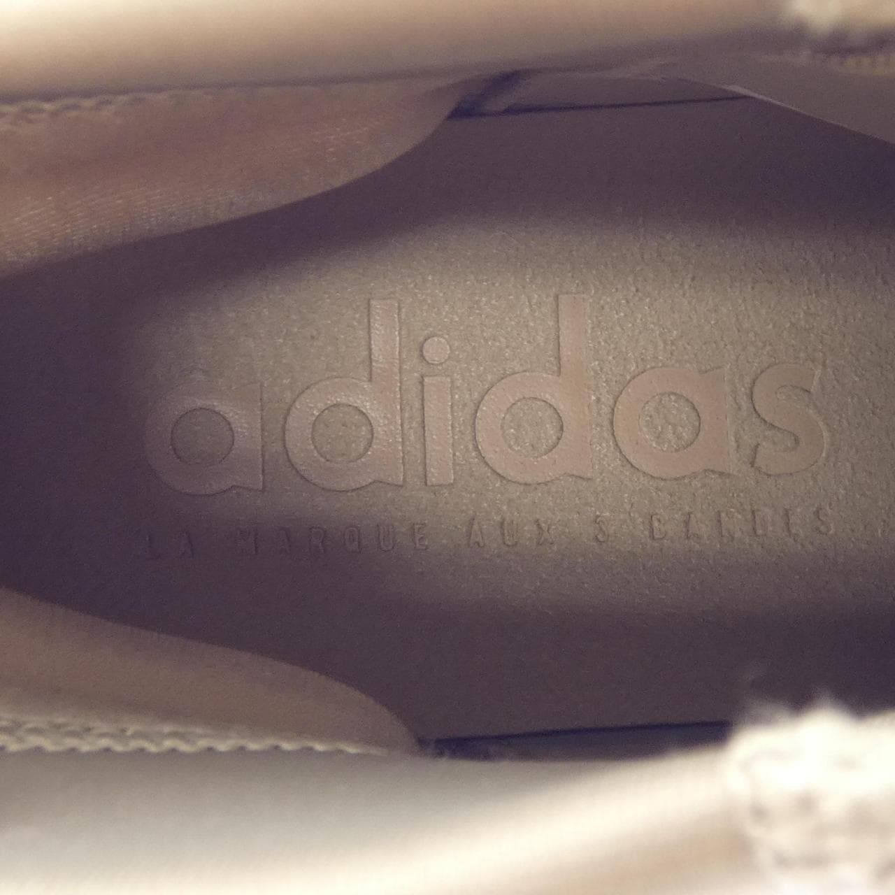 アディダス ADIDAS IE6180 スニーカー