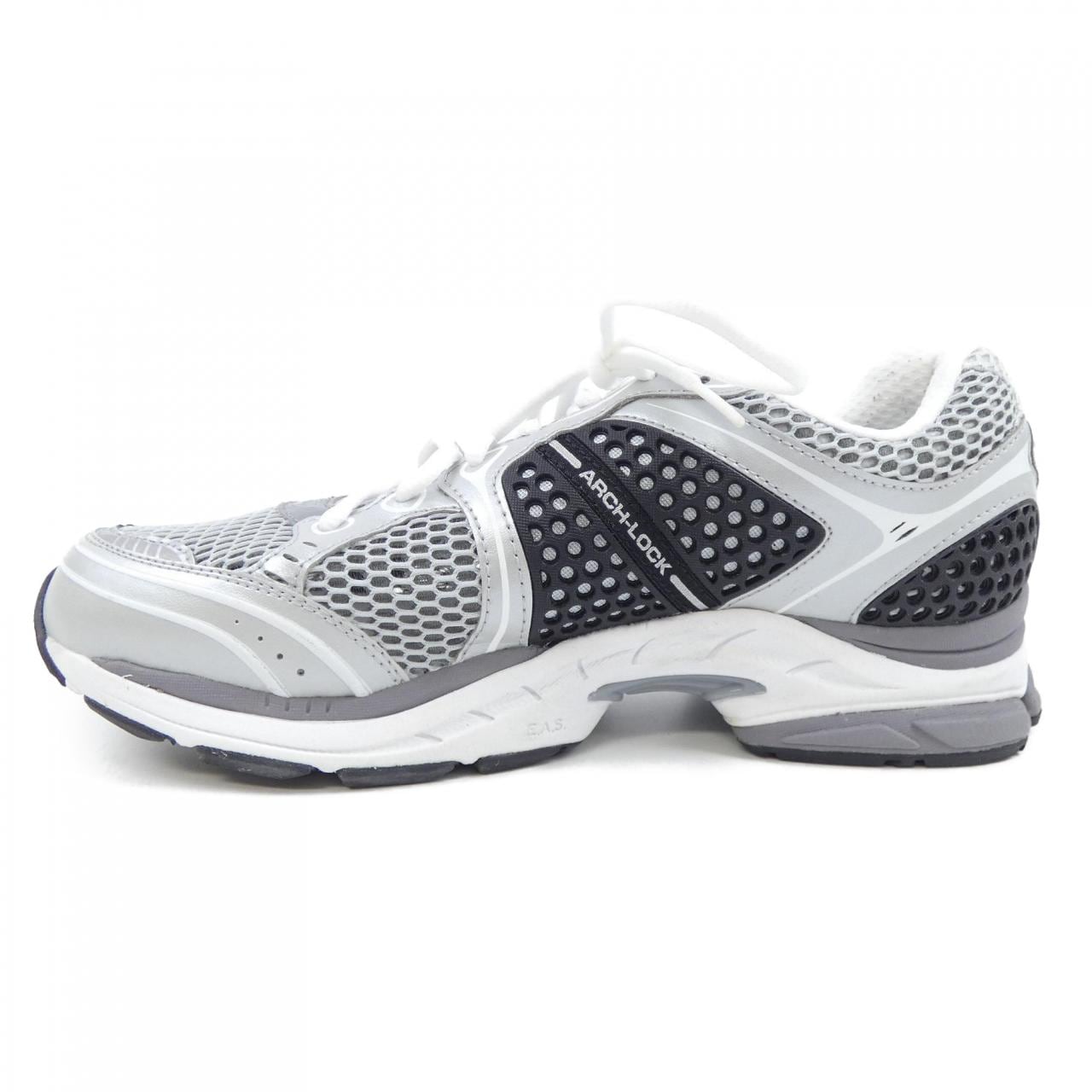 SAUCONY スニーカー