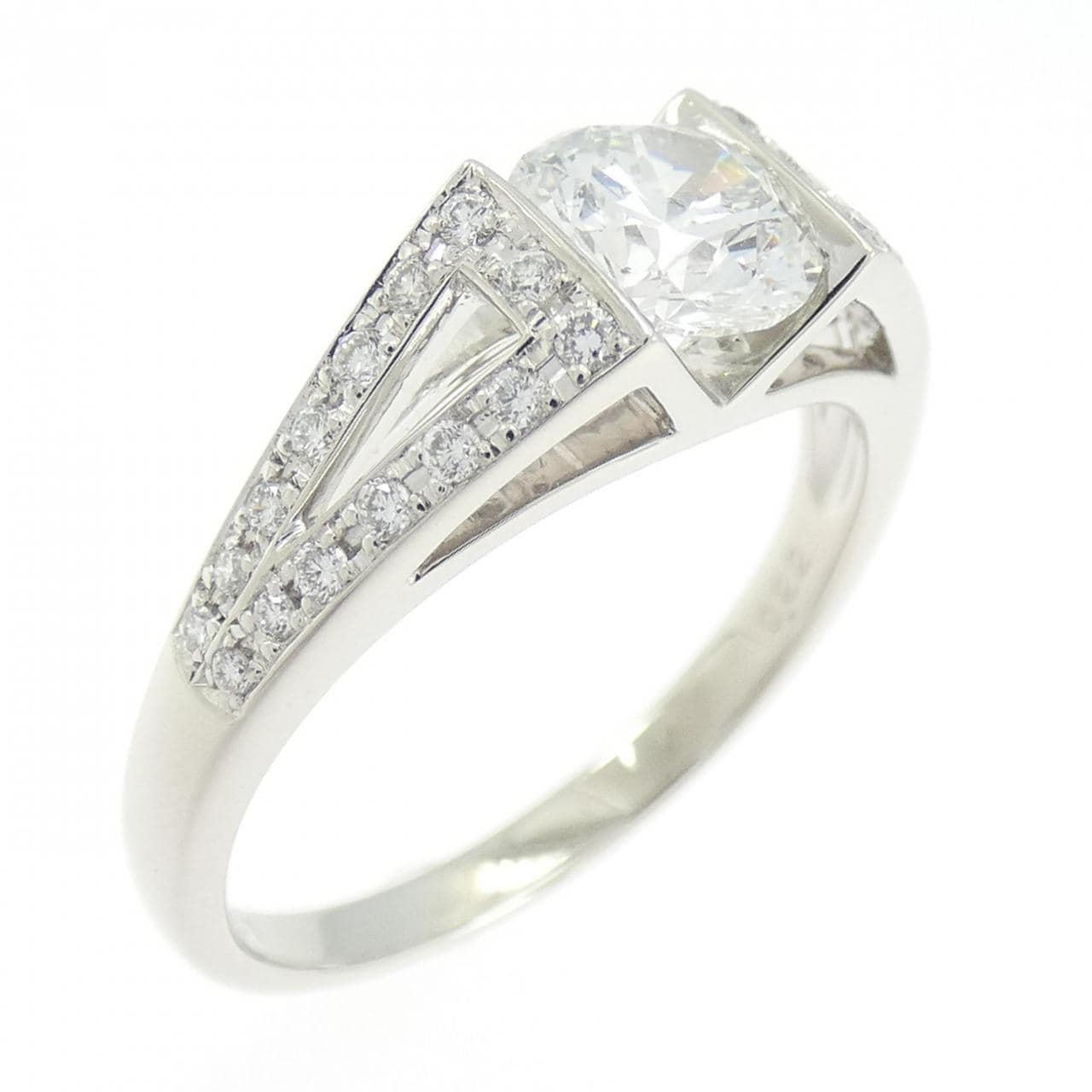 PT900 ダイヤモンド リング 1.057CT