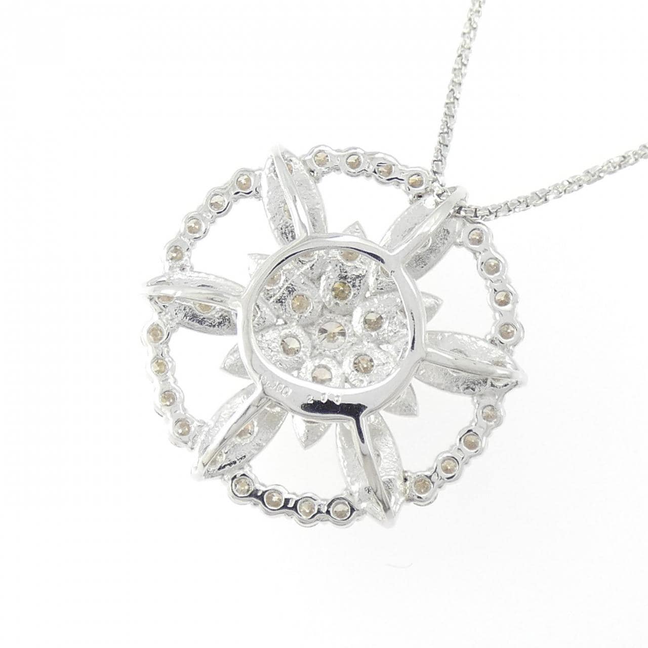 PT900/K18WG フラワー ダイヤモンド ネックレス 2.00CT