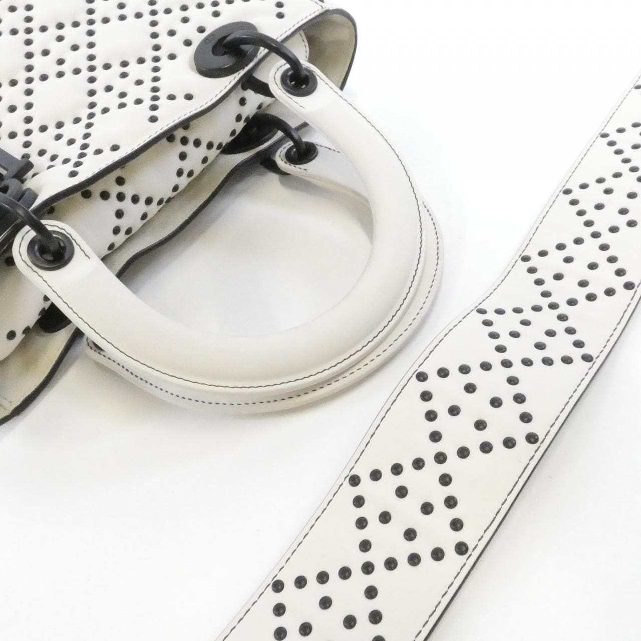 クリスチャンディオール レディ ディオール M0579SLOC バッグ