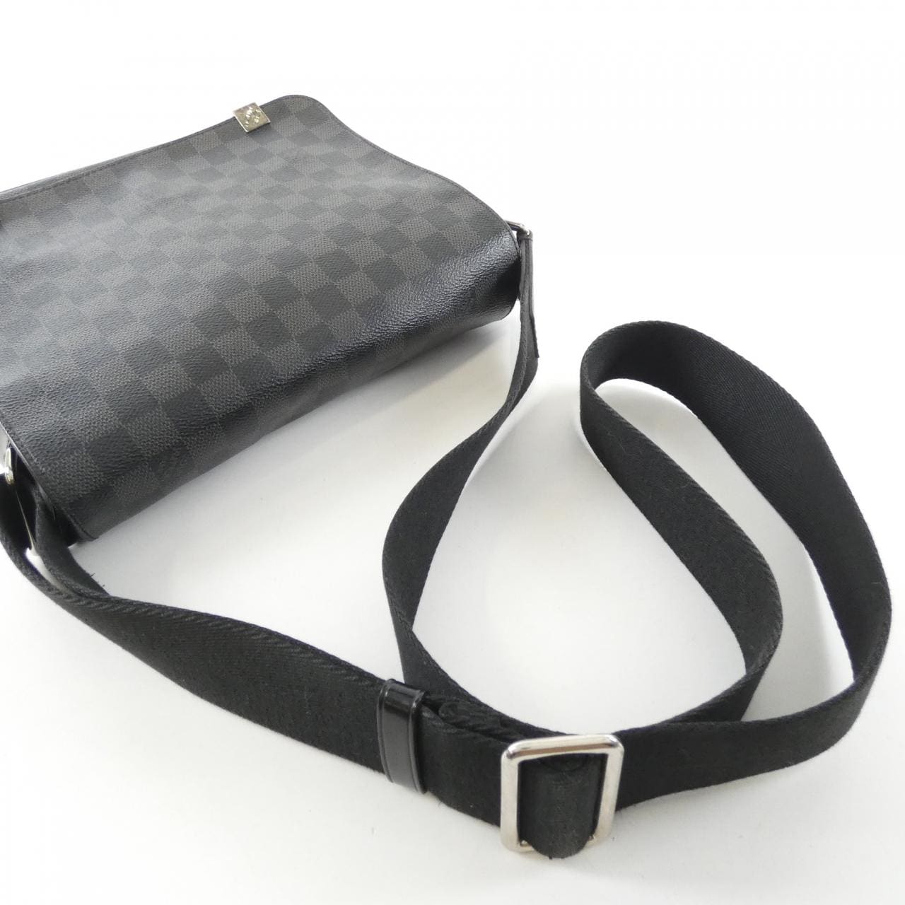 ルイヴィトン ダミエ グラフィット ディストリクト PM N41028 ショルダーバッグ