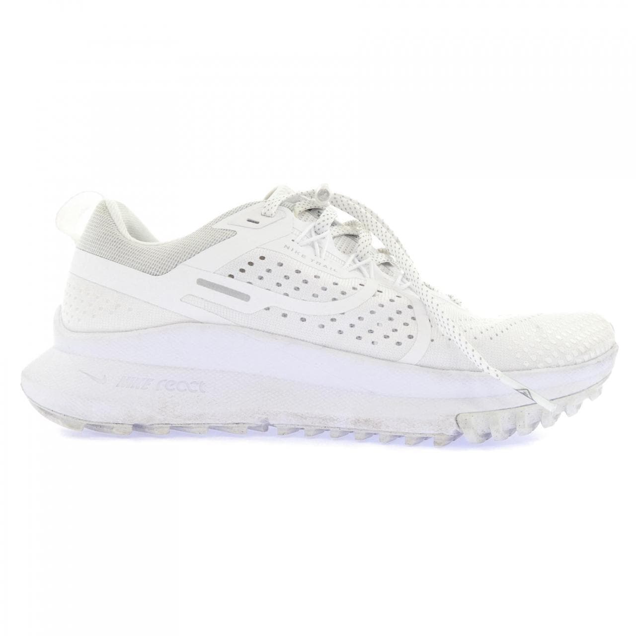 ナイキ NIKE FB5057-900 スニーカー