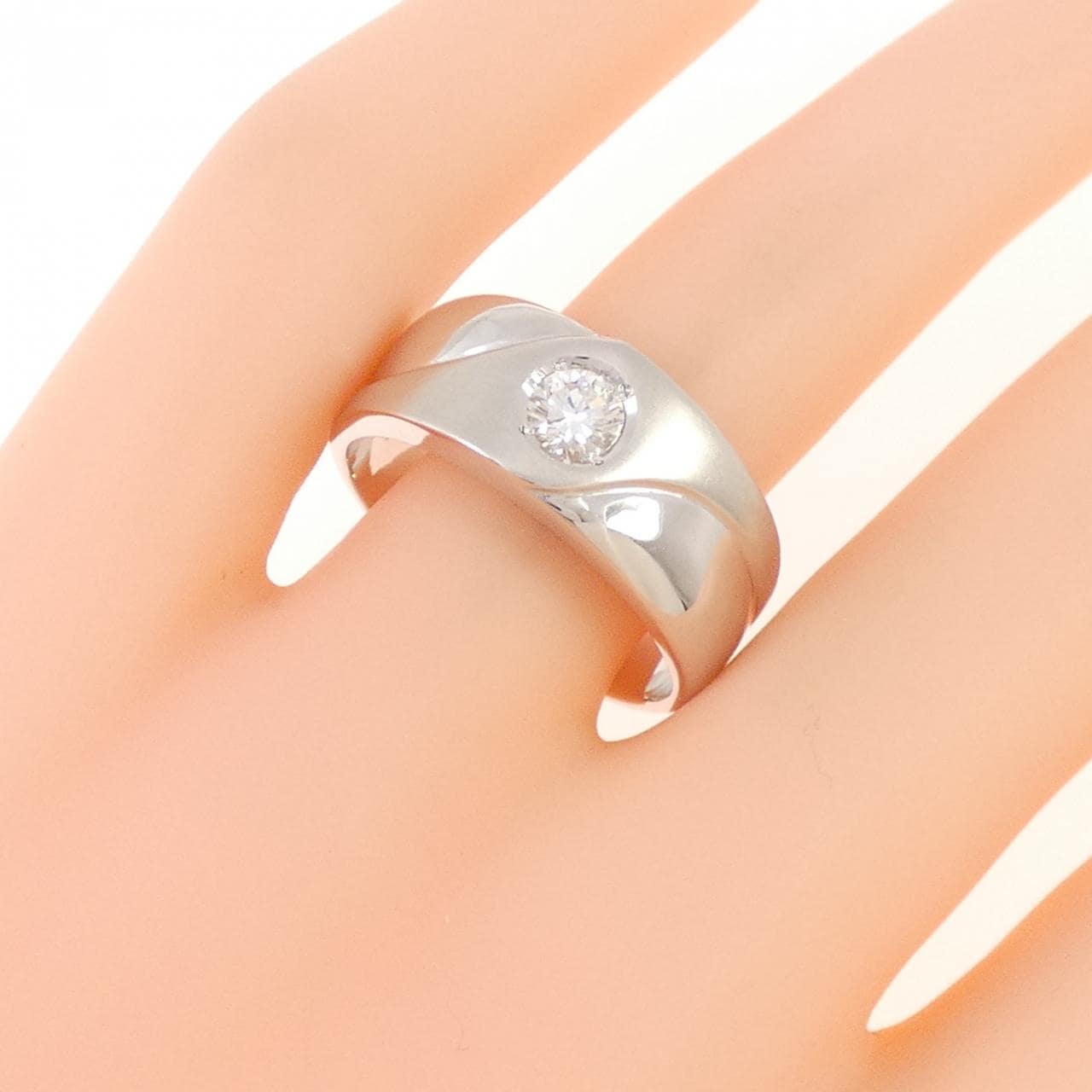 K18WG ダイヤモンド リング