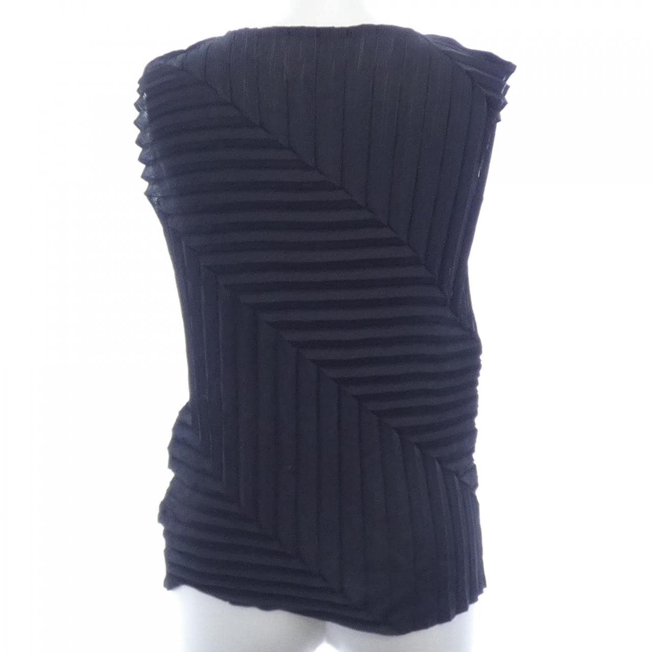 ミーイッセイミヤケ me ISSEY MIYAKE MI43FR142 トップス