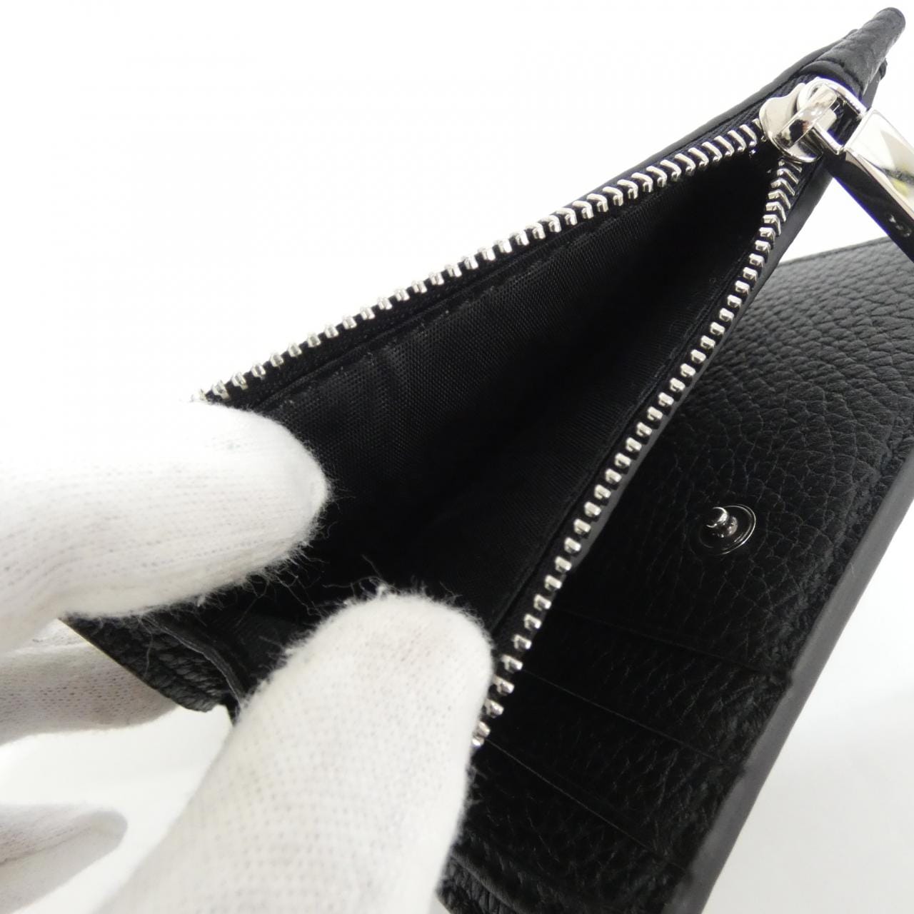 グッチ 835076 AAE1W 財布