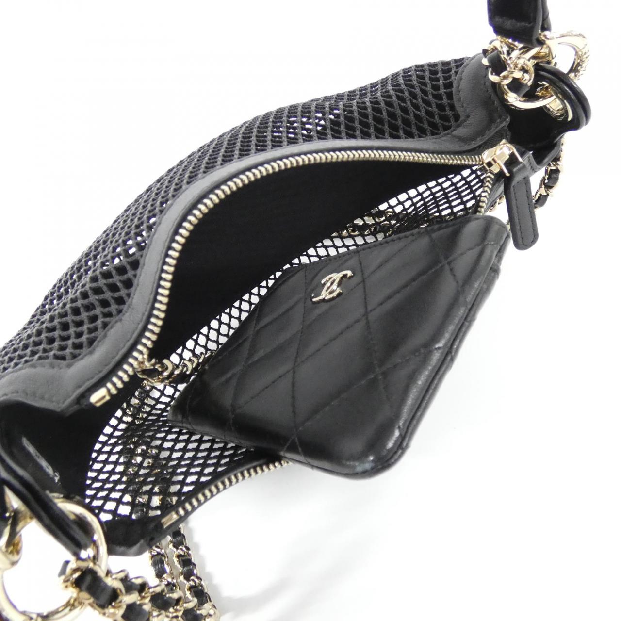 シャネル AP4573 チェーンクラッチ