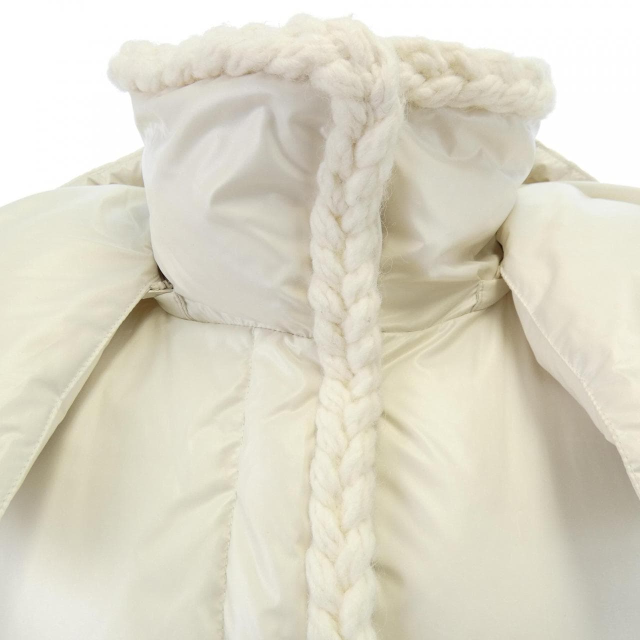 モンクレール MONCLER CORNEILLE ダウンジャケット