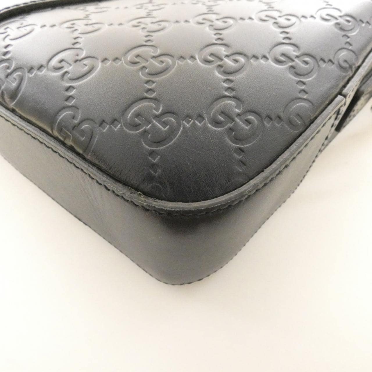 グッチ 435322 CWCBN バッグ