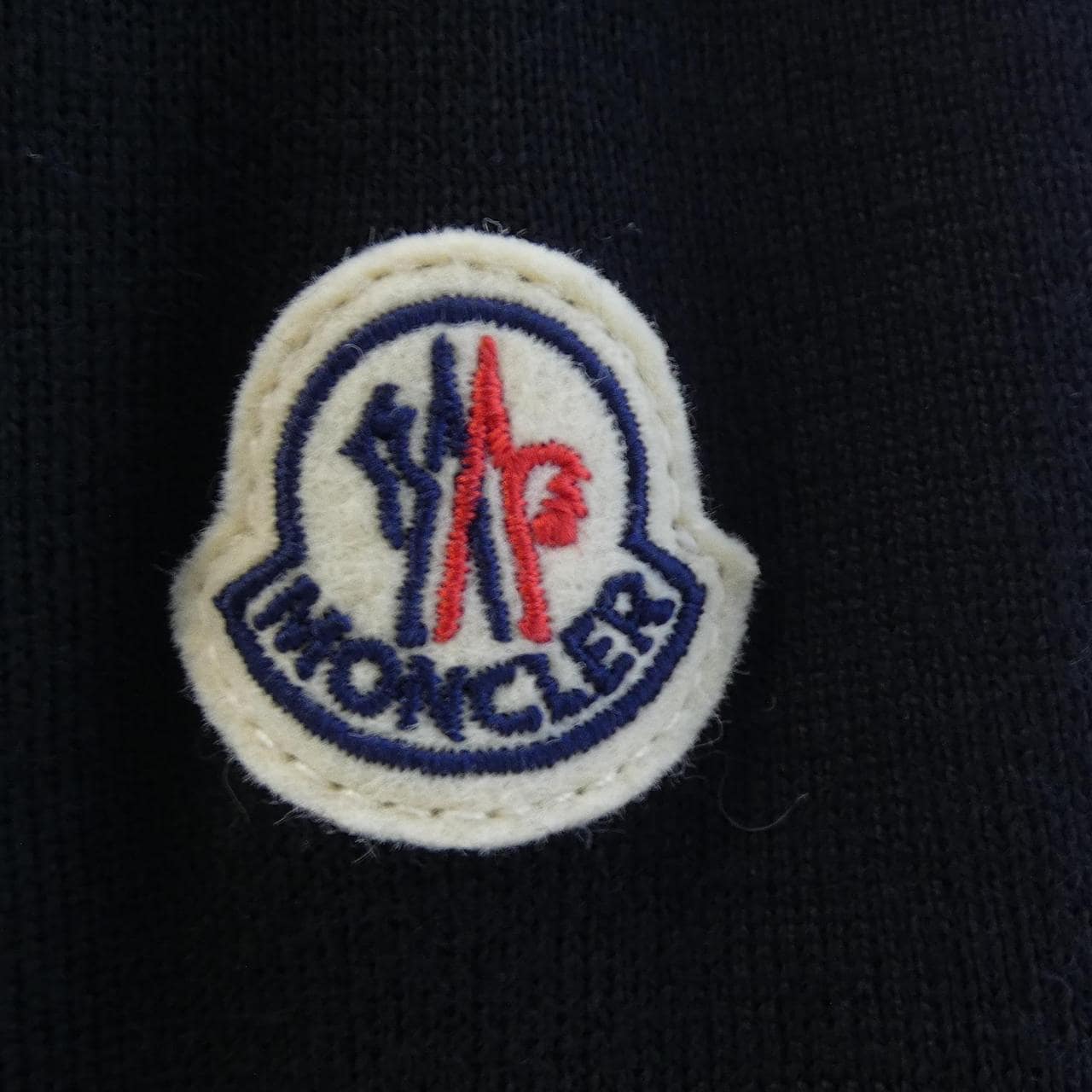 【新品】モンクレール MONCLER K20939B00023 ダウンジャケット