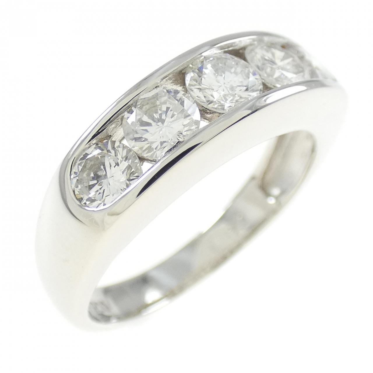 PT900 ダイヤモンド リング 1.00CT