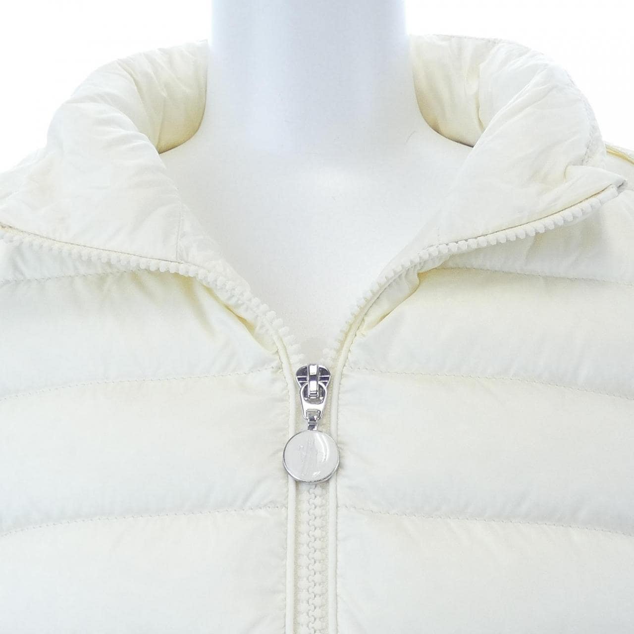 モンクレール MONCLER K2093 9B00019 ダウンジャケット