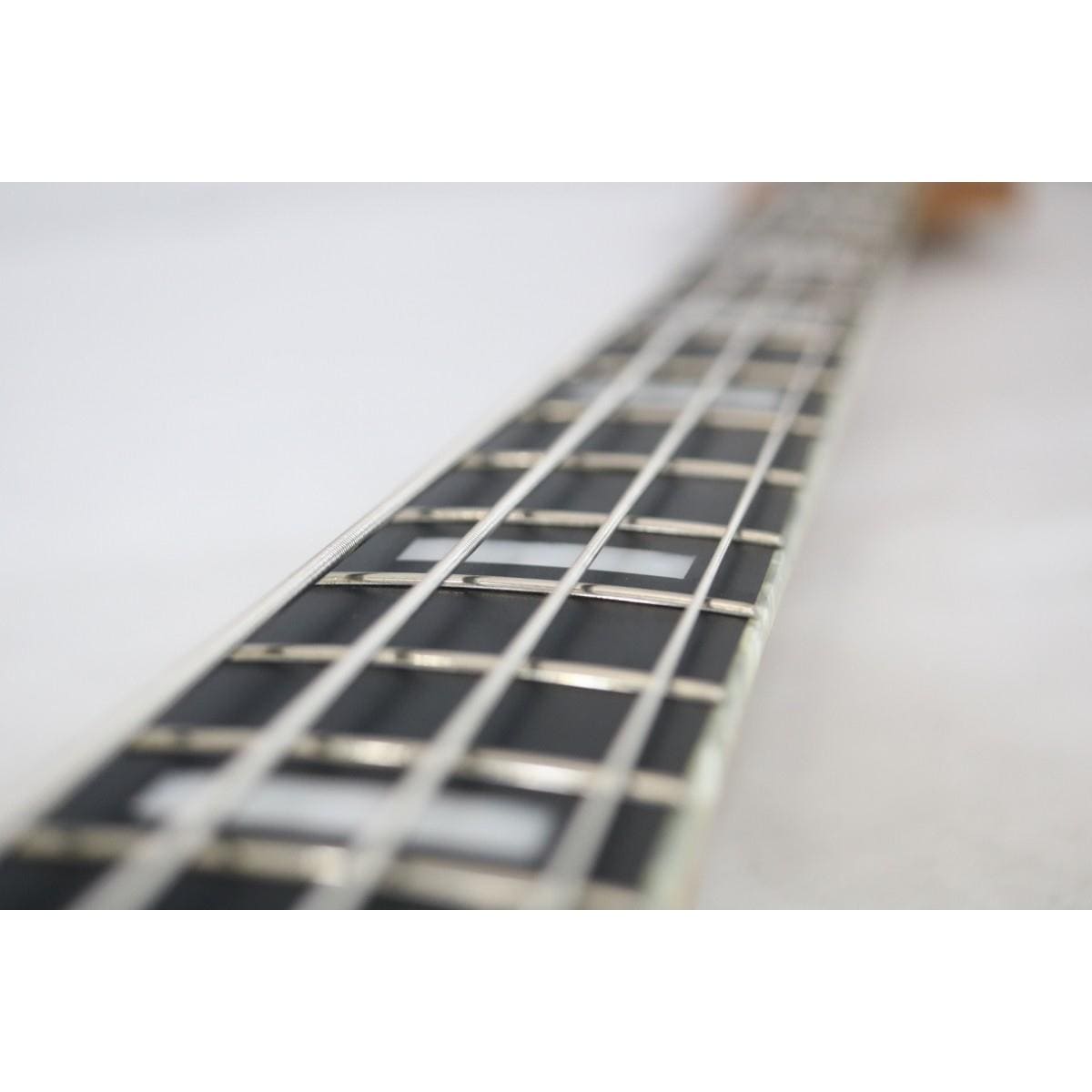 ＢＡＣＣＨＵＳ　　ＷＯＯＤＬＩＮＥ　ＡＳＨ　４／Ｅ