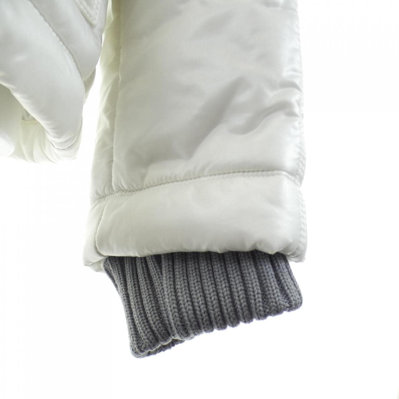 【ヴィンテージ】シャネル CHANEL IDENTIFICATION P21850V13361 03A ブルゾン