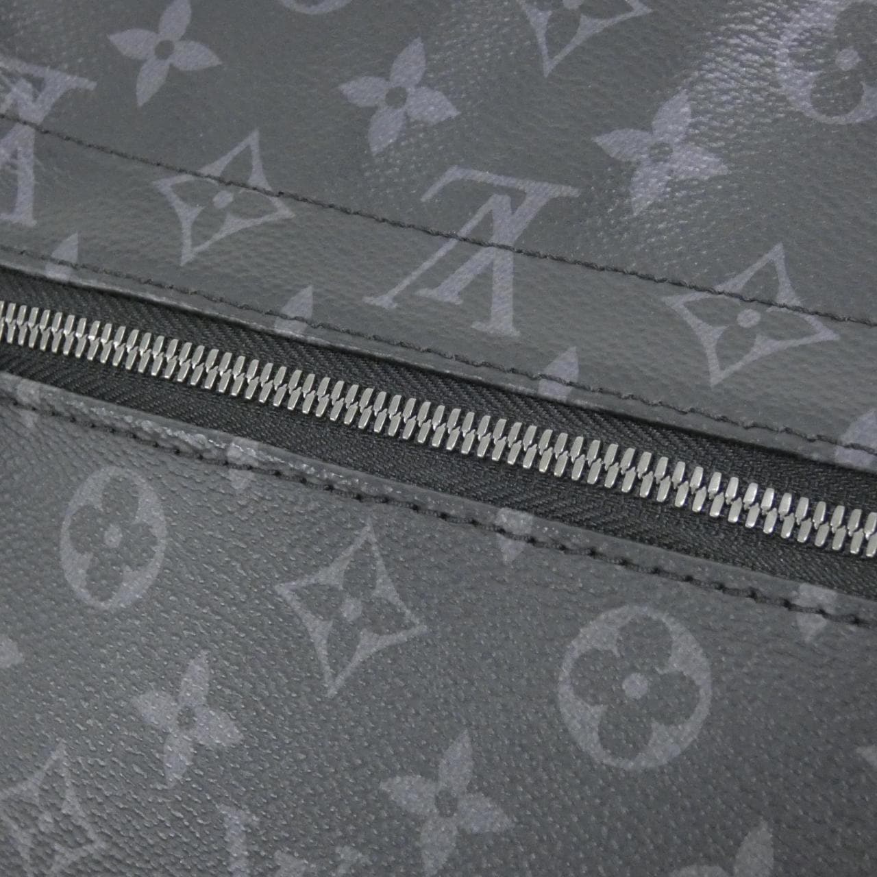 ルイヴィトン モノグラム エクリプス ディストリクト MM M44001 ショルダーバッグ