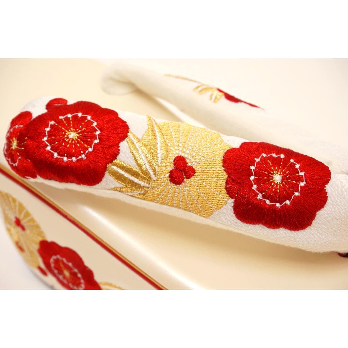 【新品】女草履　松竹梅　Ｆサイズ