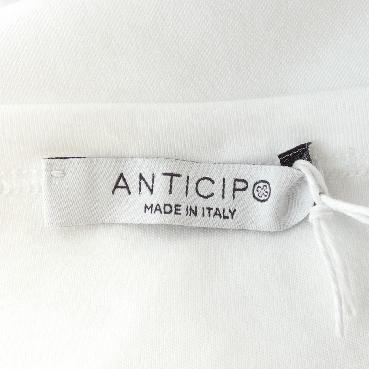アンティーチポ ANTICIPO Tシャツ