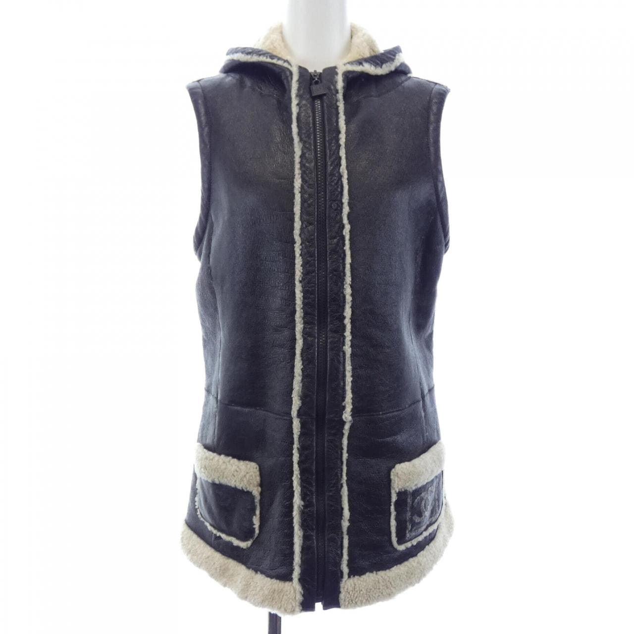 シャネル CHANEL P33735W04172 08A ムートンベスト