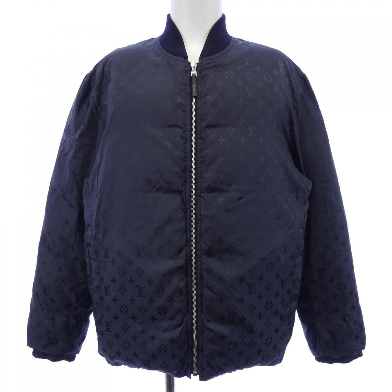 ルイヴィトン LOUIS VUITTON HFB47WGHK ダウンジャケット